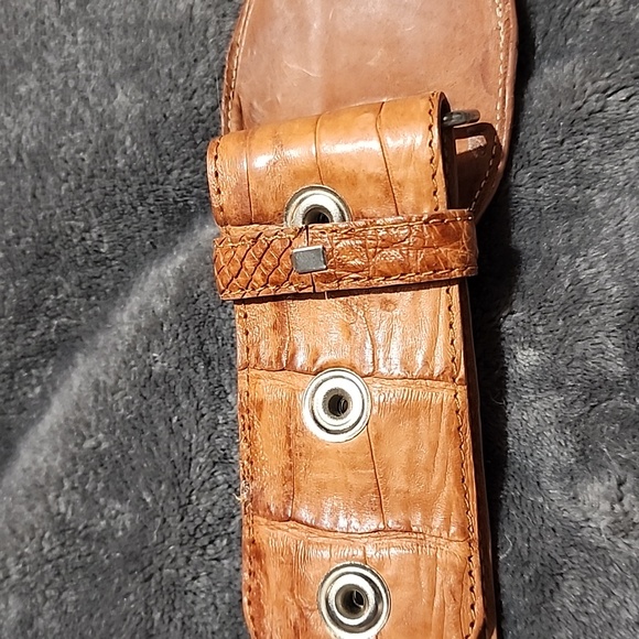 Dos De Oro Brown Crocodile Embossed Belt - Picture 8 of 8